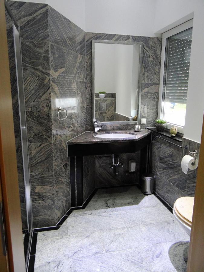 Travelers Home Hasloch  Екстер'єр фото