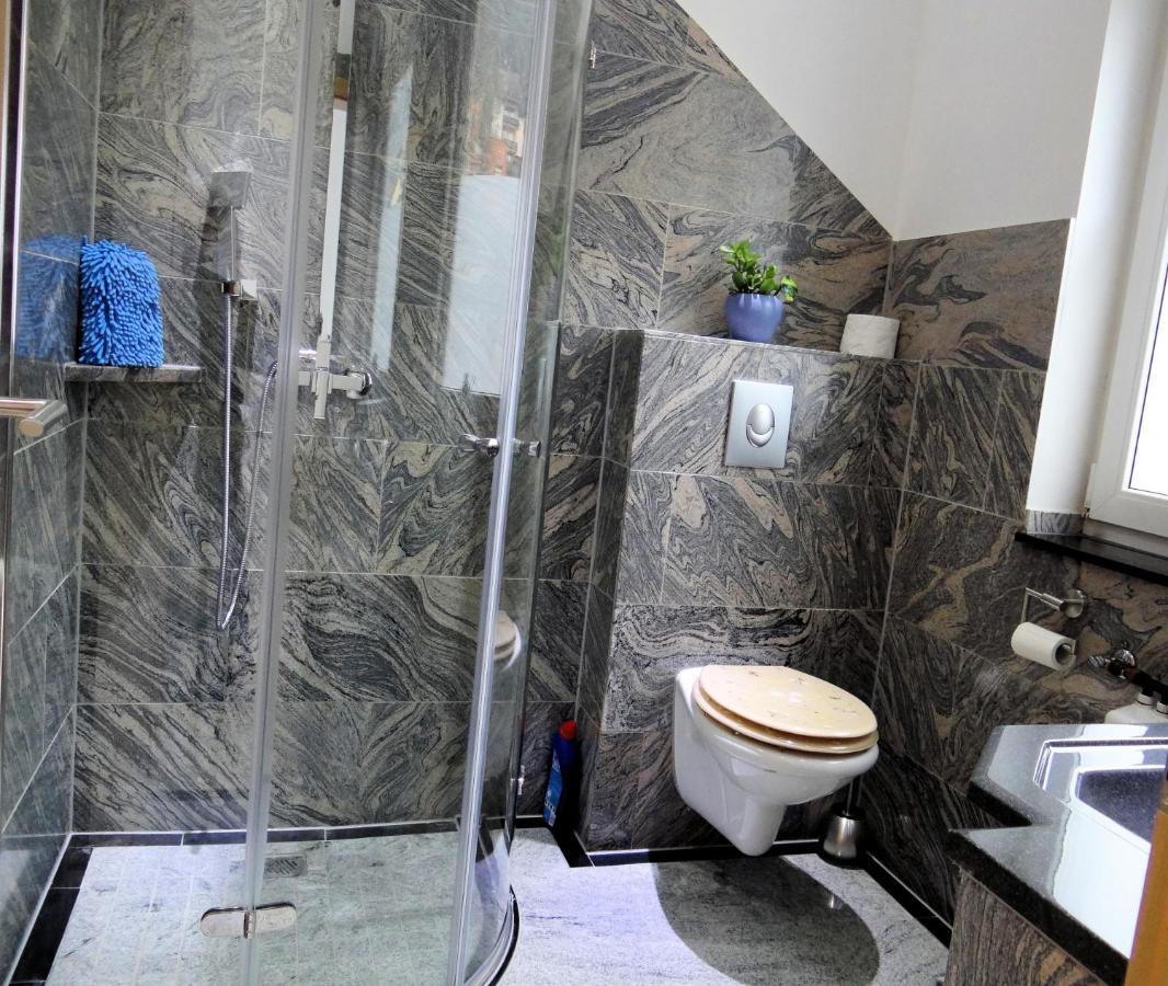 Travelers Home Hasloch  Екстер'єр фото